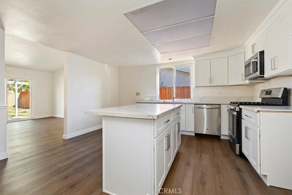 25140 Bay, Moreno Valley, California 92553 home-pic-14