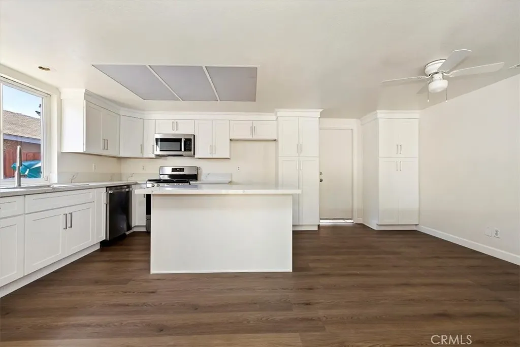 25140 Bay, Moreno Valley, California 92553 home-pic-19