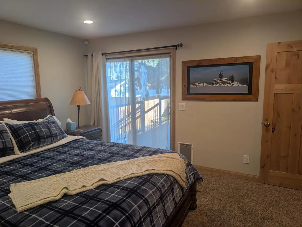 836 D Lane, Big Bear, California 92314 home-pic-14