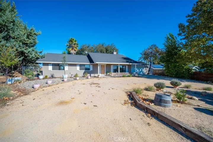 Side of round about driveway