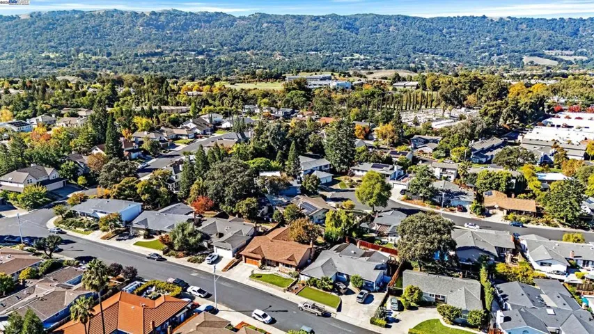 5731 San Juan Way, Pleasanton, California 94566