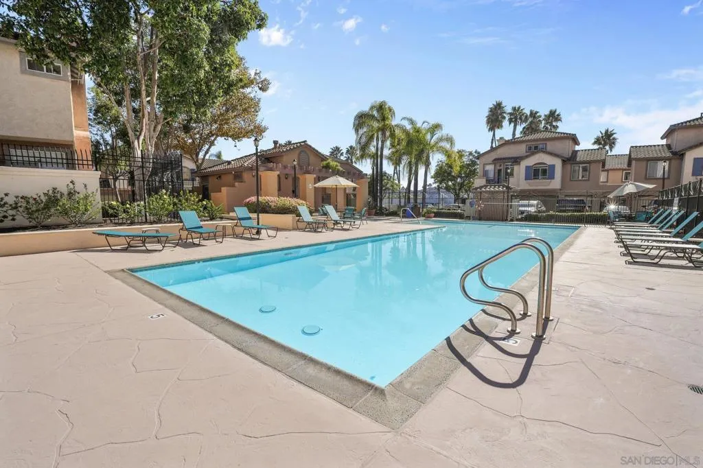11378 Via Rancho San Diego C, El Cajon, California 92019 home-pic-28