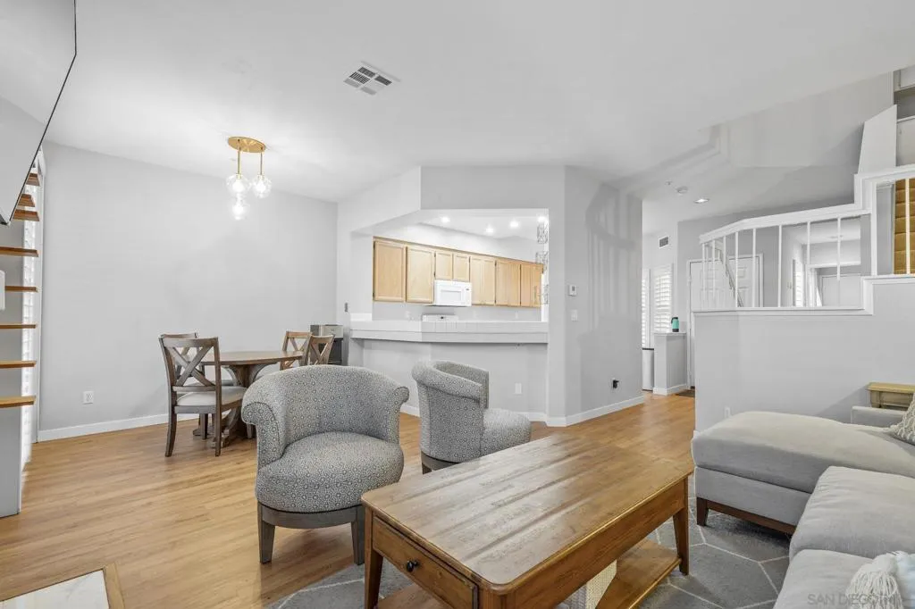 11378 Via Rancho San Diego C, El Cajon, California 92019 home-pic-3