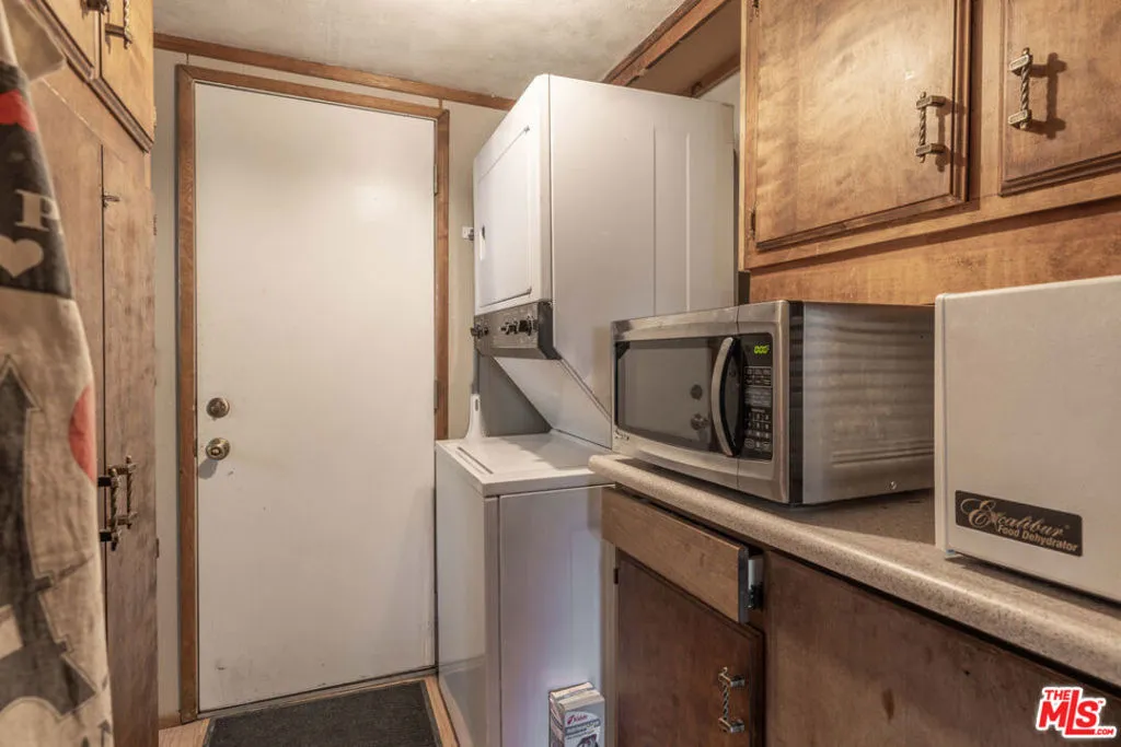 44185 Timron Lane, Big Bear, California 92386 home-pic-36