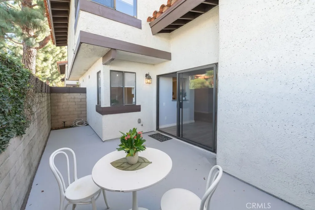 5002 E Atherton, Long Beach, California 90815 home-pic-40