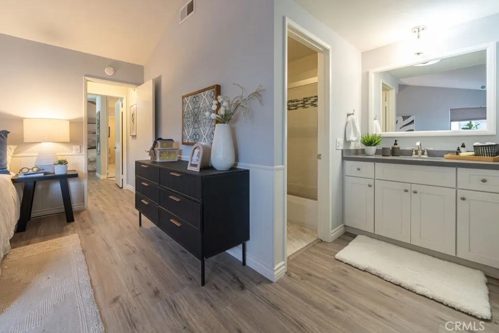 5002 E Atherton, Long Beach, California 90815 home-pic-27
