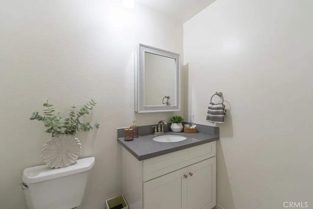 5002 E Atherton, Long Beach, California 90815 home-pic-20