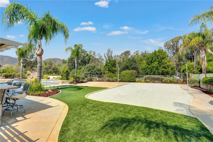 42587 Sherry, Murrieta, California 92562