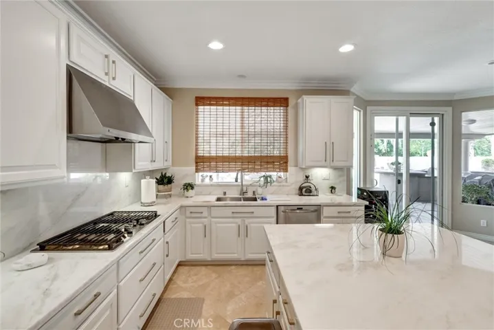42587 Sherry, Murrieta, California 92562