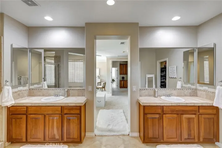 42587 Sherry, Murrieta, California 92562