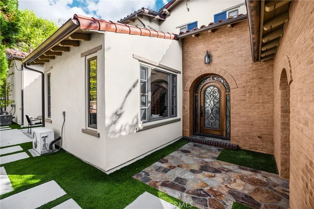 34 Tall Hedge, Irvine, California 92603 home-pic-6