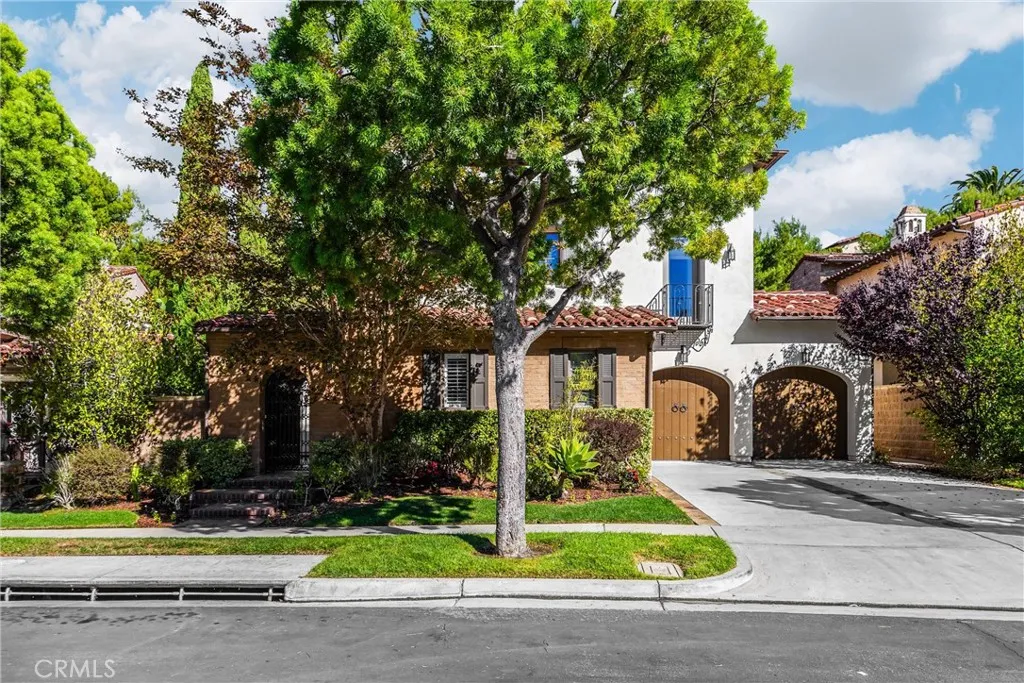 34 Tall Hedge, Irvine, California 92603 home-pic-1