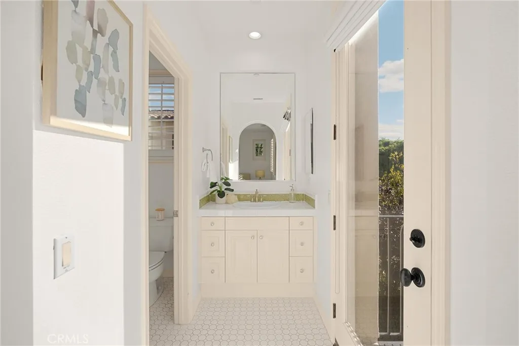 34 Tall Hedge, Irvine, California 92603 home-pic-49