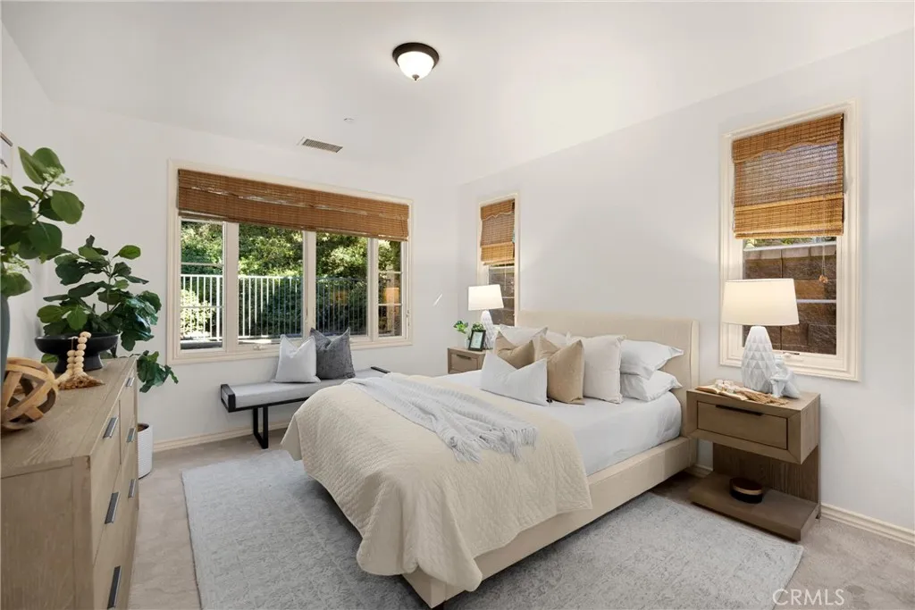 34 Tall Hedge, Irvine, California 92603 home-pic-39