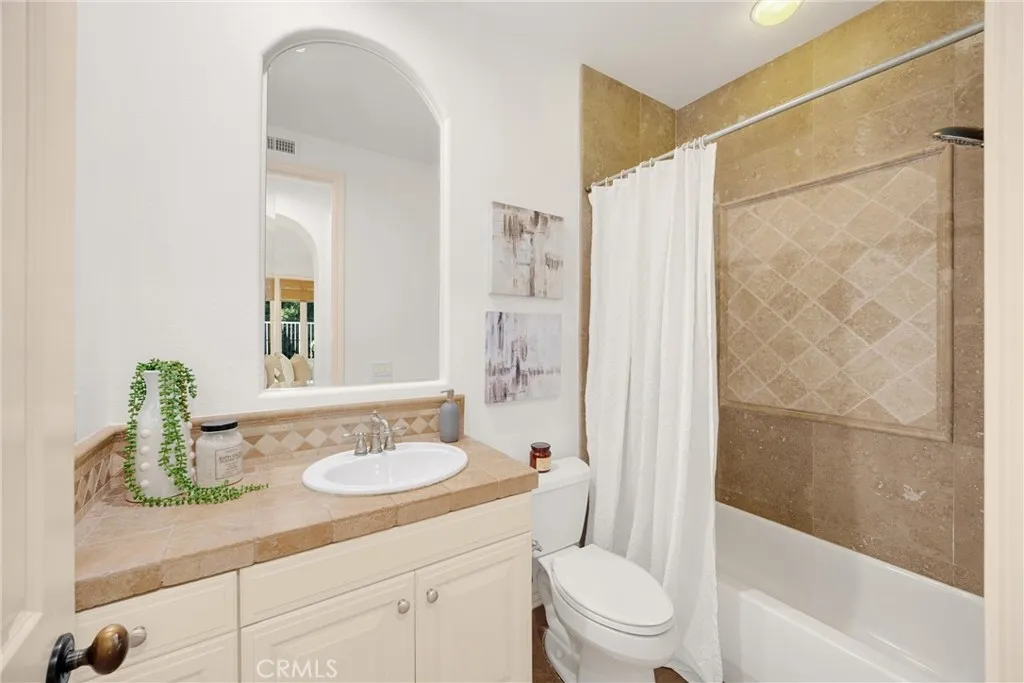 34 Tall Hedge, Irvine, California 92603 home-pic-41