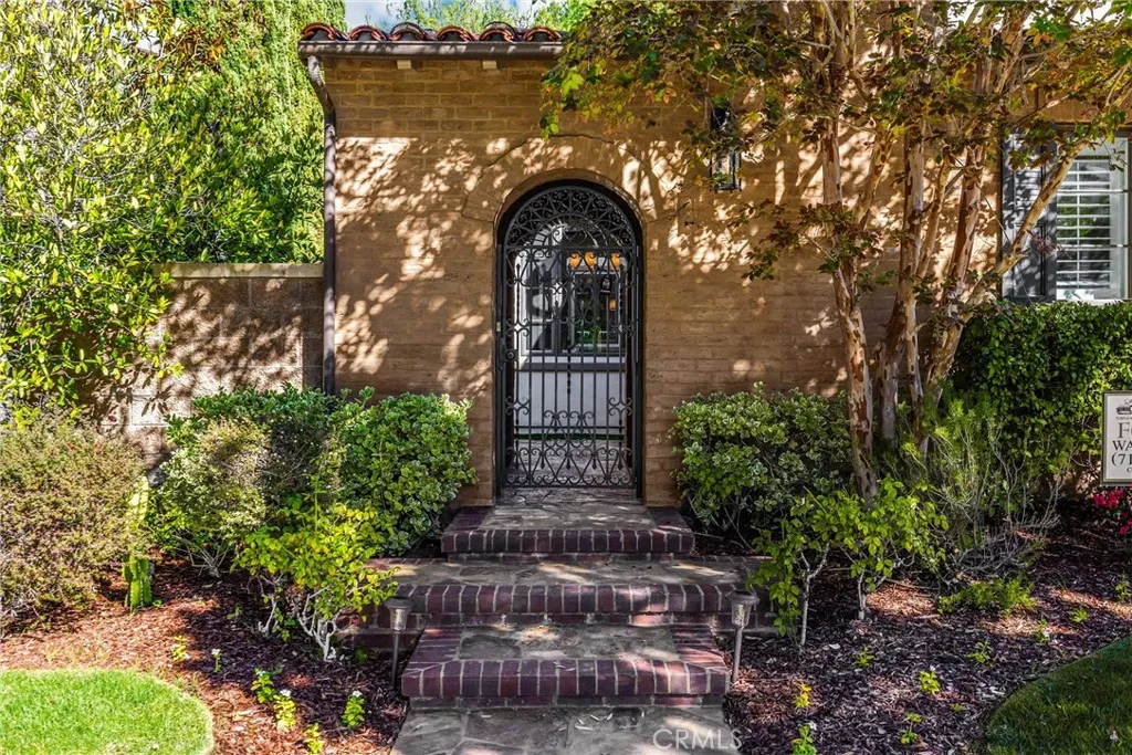 34 Tall Hedge, Irvine, California 92603 home-pic-5