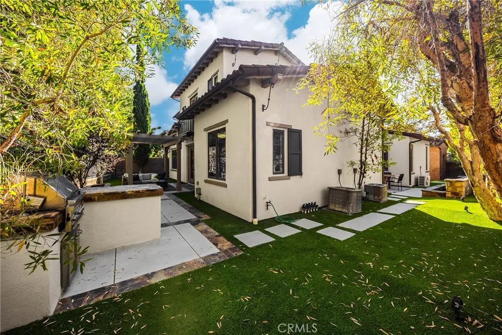 34 Tall Hedge, Irvine, California 92603 home-pic-73