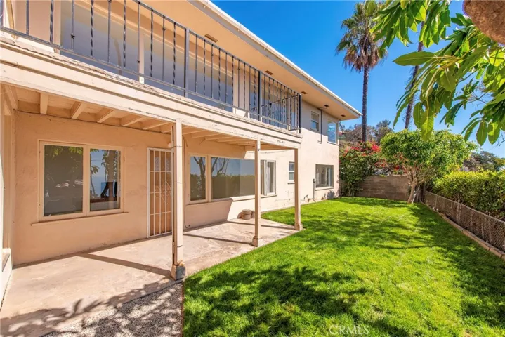 17632 Revello, Pacific Palisades, California 90272