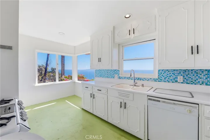 17632 Revello, Pacific Palisades, California 90272
