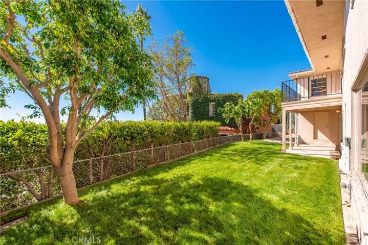 17632 Revello, Pacific Palisades, California 90272