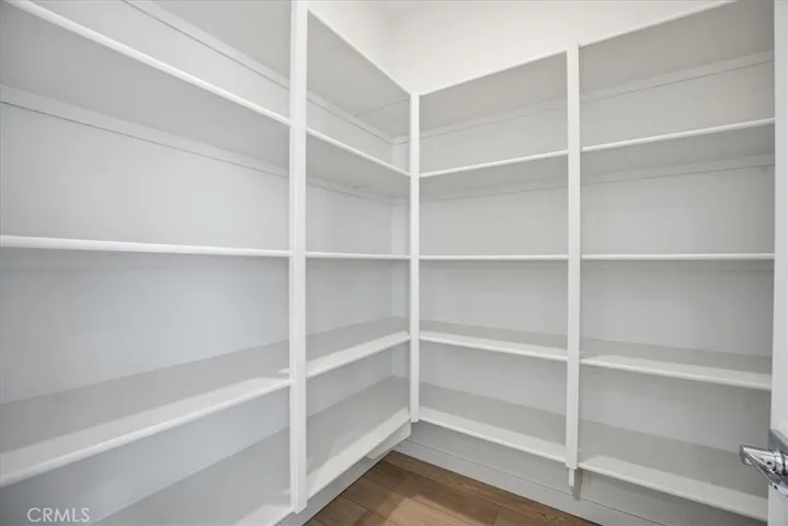 PHOTOS ARE OF MODEL MATCH