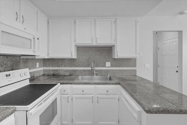 159 Dolphin Circle, Marina, California 93933