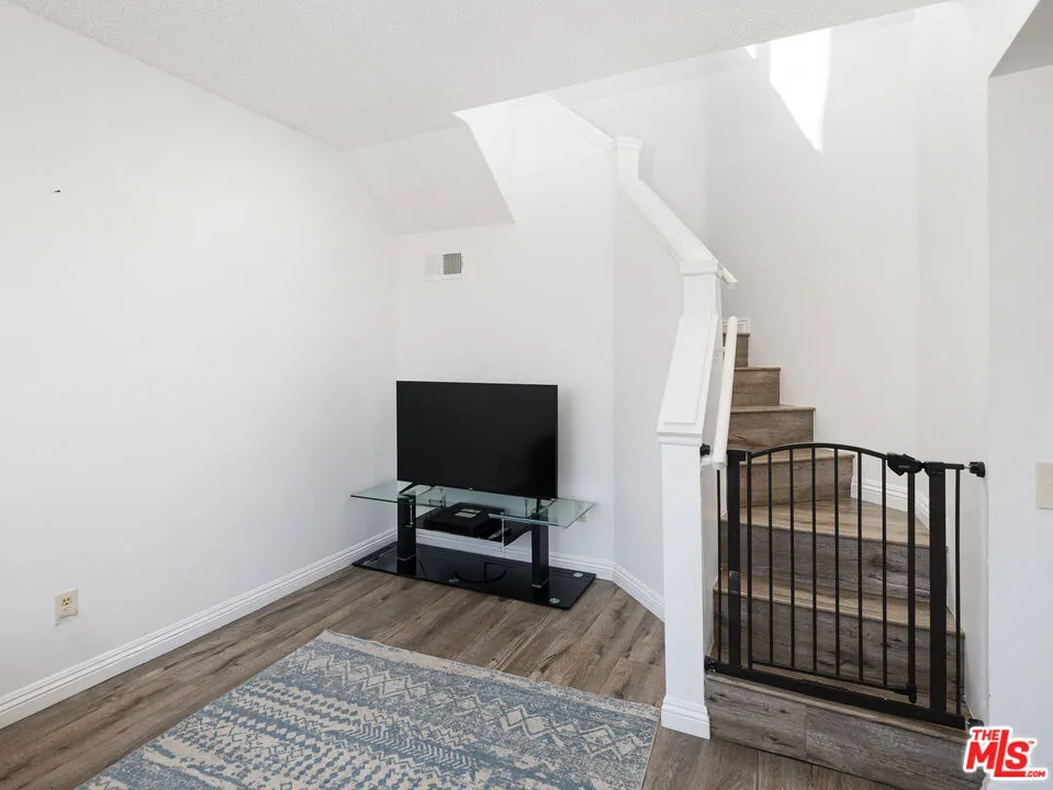 1450 Brett Place 305, San Pedro, California 90732 home-pic-9