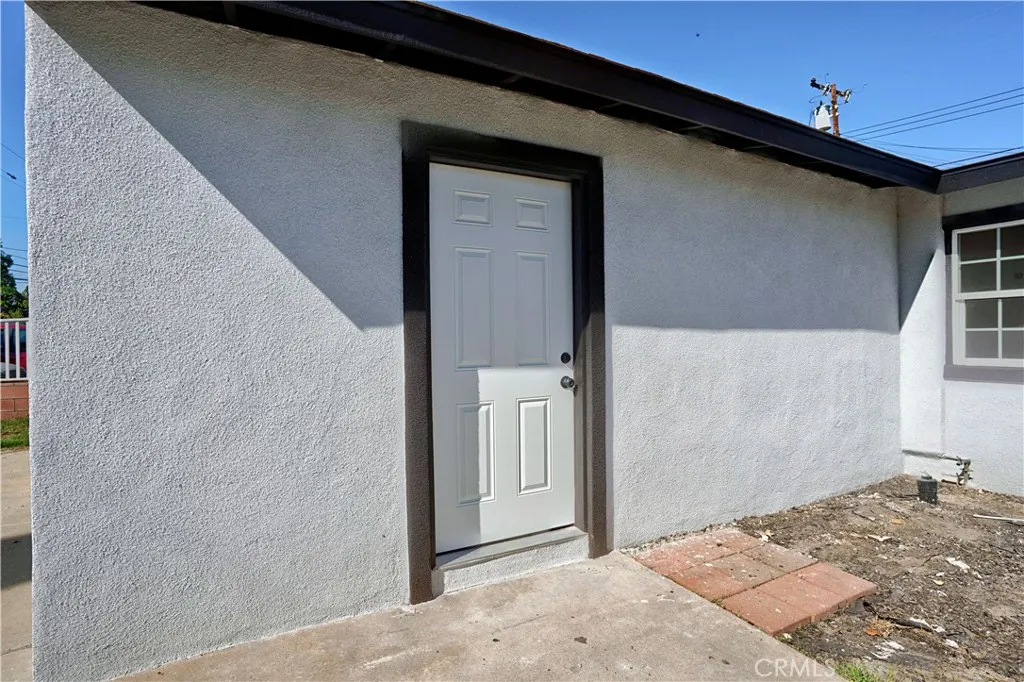 1381 E 5th, Ontario, California 91764 home-pic-27