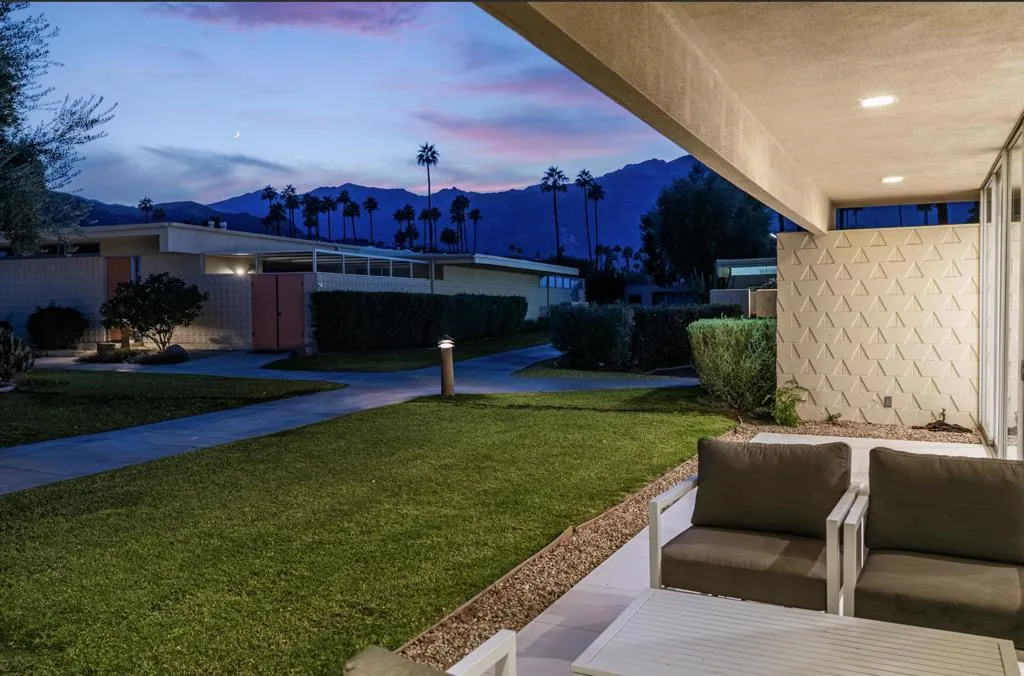 340 Desert Lakes Drive, Palm Springs, California 92264 home-pic-33