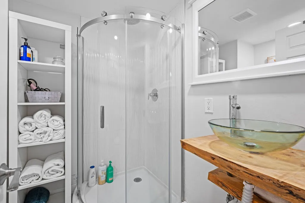 4810 Baylor Drive, San Diego, California 92115 home-pic-36