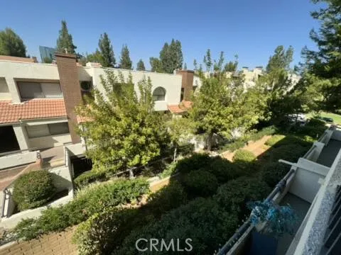 5550 Owensmouth Ave 217, Woodland Hills, California 91367