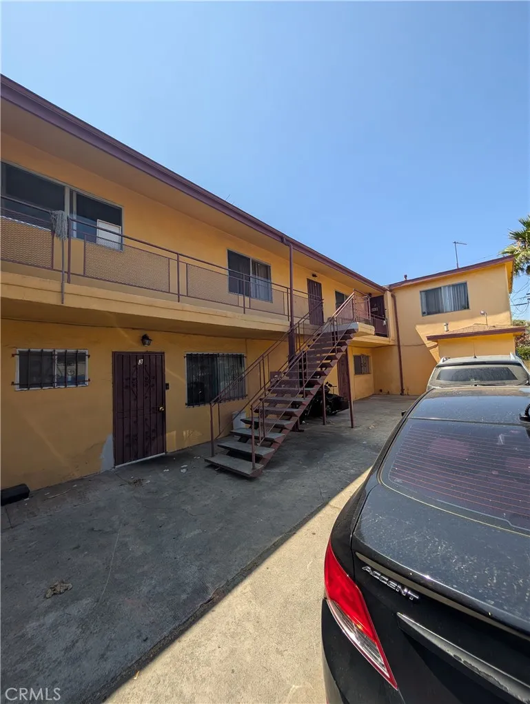 203 W 77th St Street W, Los Angeles, California 90003 home-pic-12