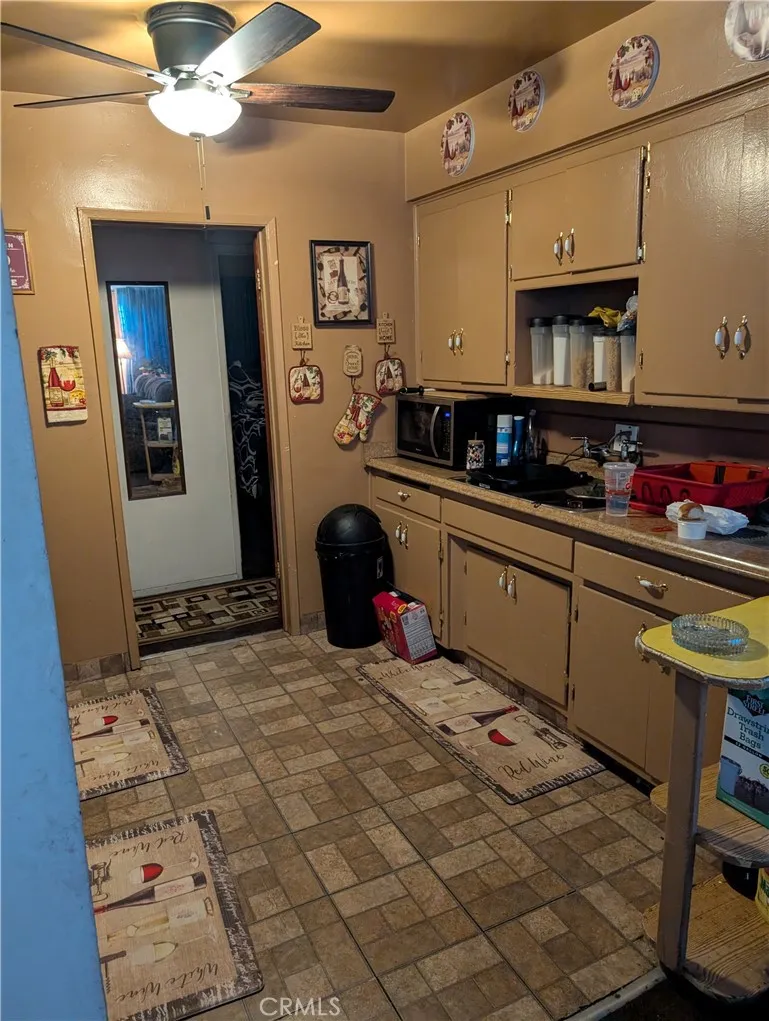 203 W 77th St Street W, Los Angeles, California 90003 home-pic-30