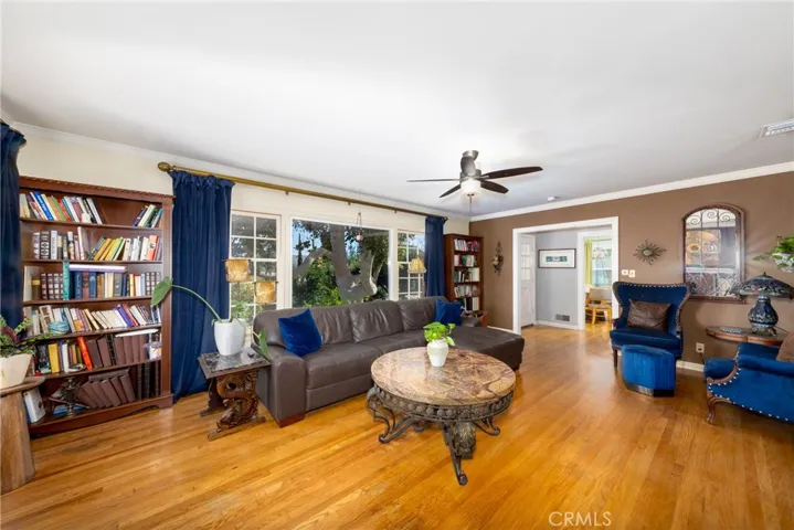 5245 King, Riverside, California 92506