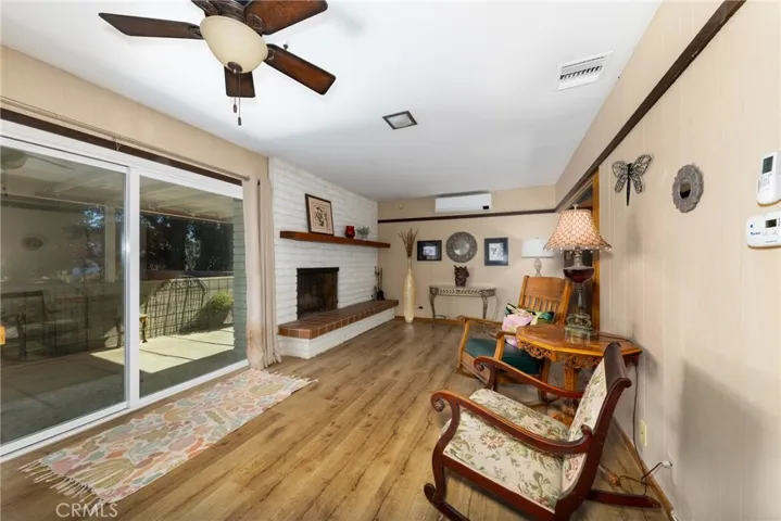 5245 King, Riverside, California 92506