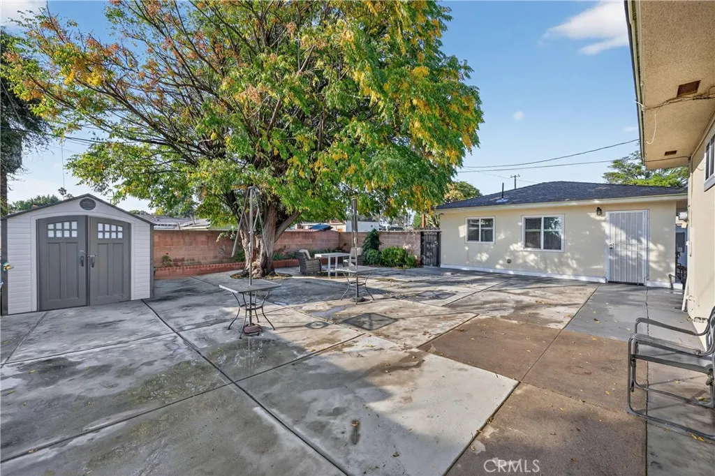 2195 Spencer Avenue, Pomona, California 91767 home-pic-26