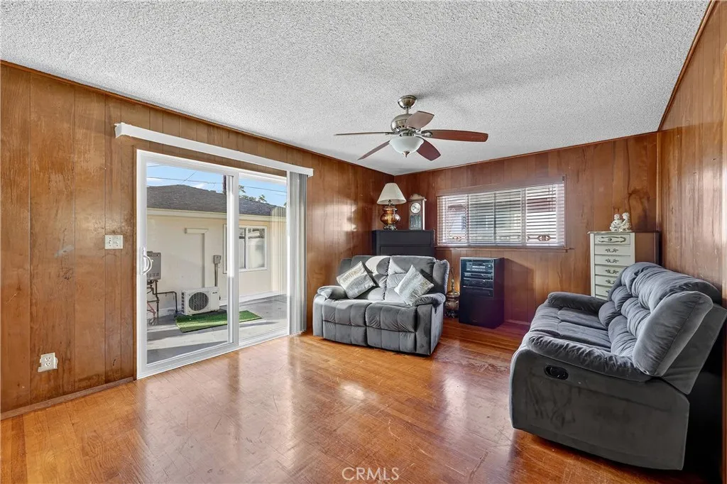 2195 Spencer Avenue, Pomona, California 91767 home-pic-8