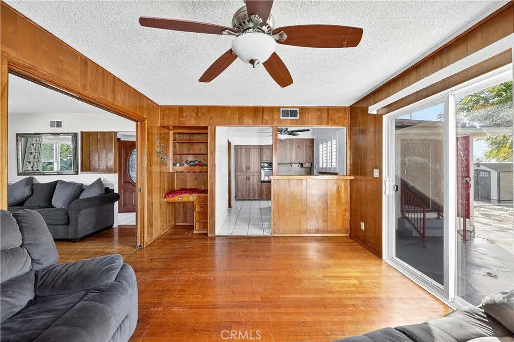 2195 Spencer Avenue, Pomona, California 91767 home-pic-9
