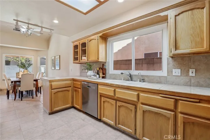 526 Grenache Avenue, Madera, California 93637