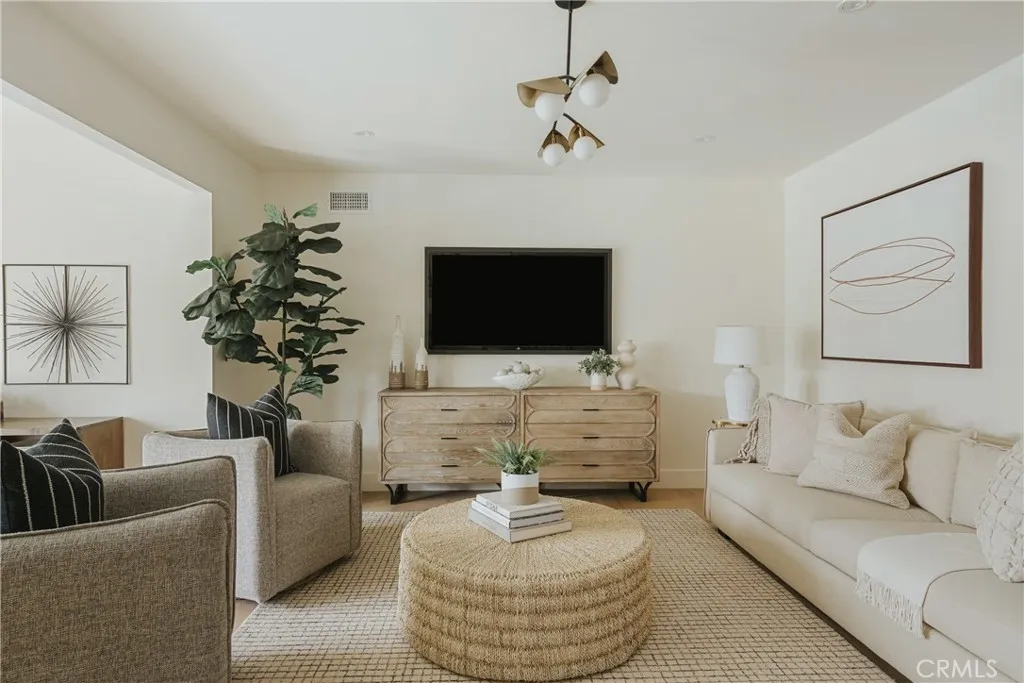 12024 Parrot, Downey, California 90242 home-pic-4