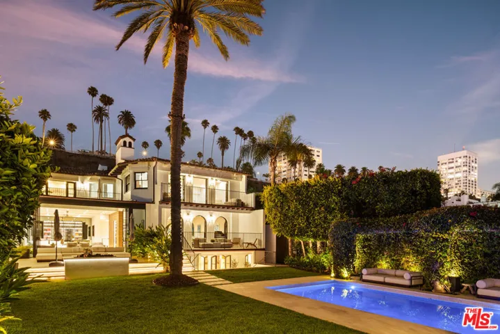 972 Palisades Beach Road, Santa Monica, California 90403