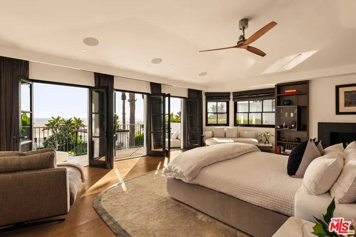 972 Palisades Beach Road, Santa Monica, California 90403