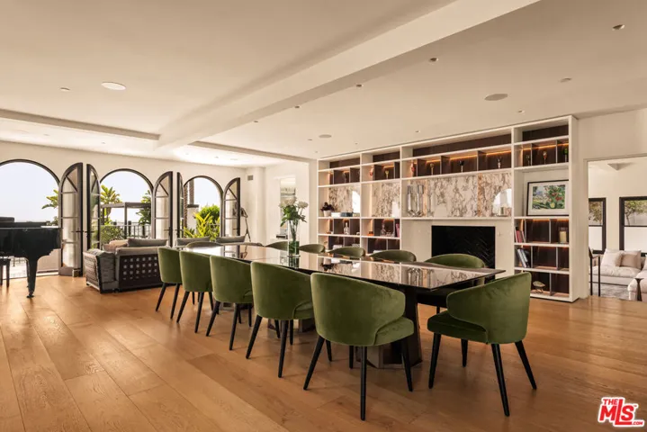 972 Palisades Beach Road, Santa Monica, California 90403