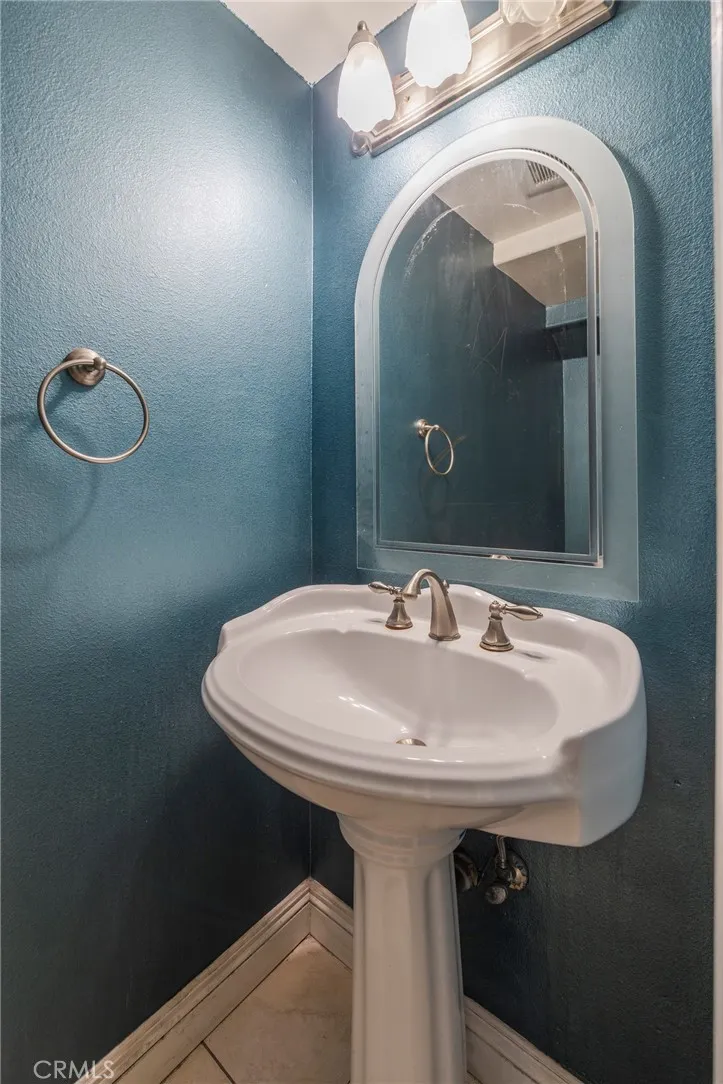 4445 W 163rd Street, Lawndale, California 90260 home-pic-13
