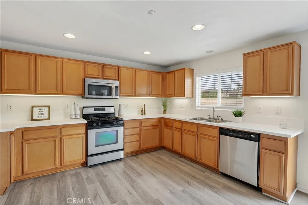 Tons of cabinets and counter space