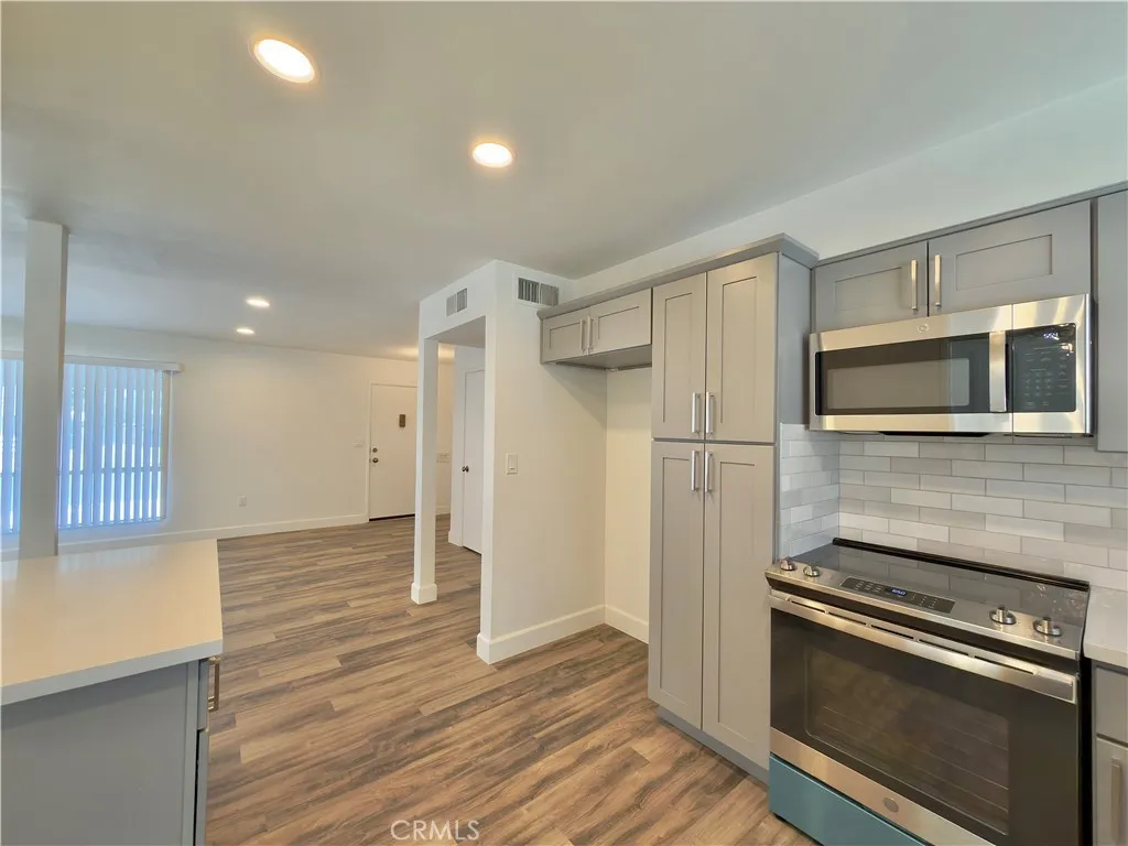 26671 Oakmont, Menifee, California 92586 home-pic-20