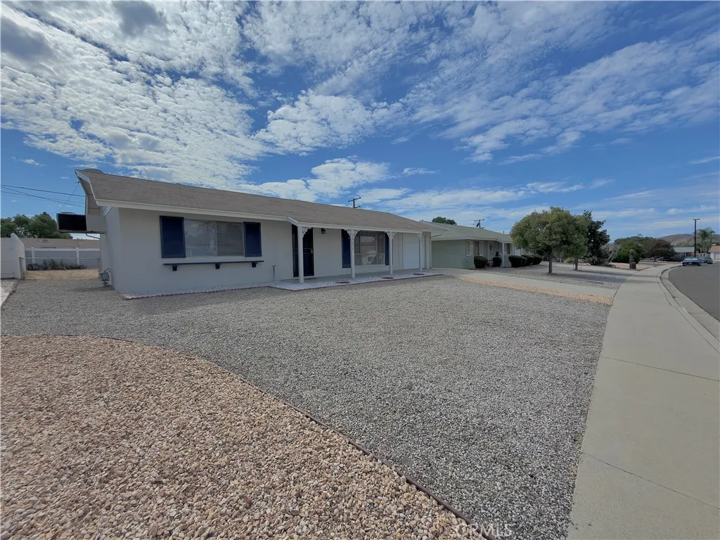 26671 Oakmont, Menifee, California 92586 home-pic-3