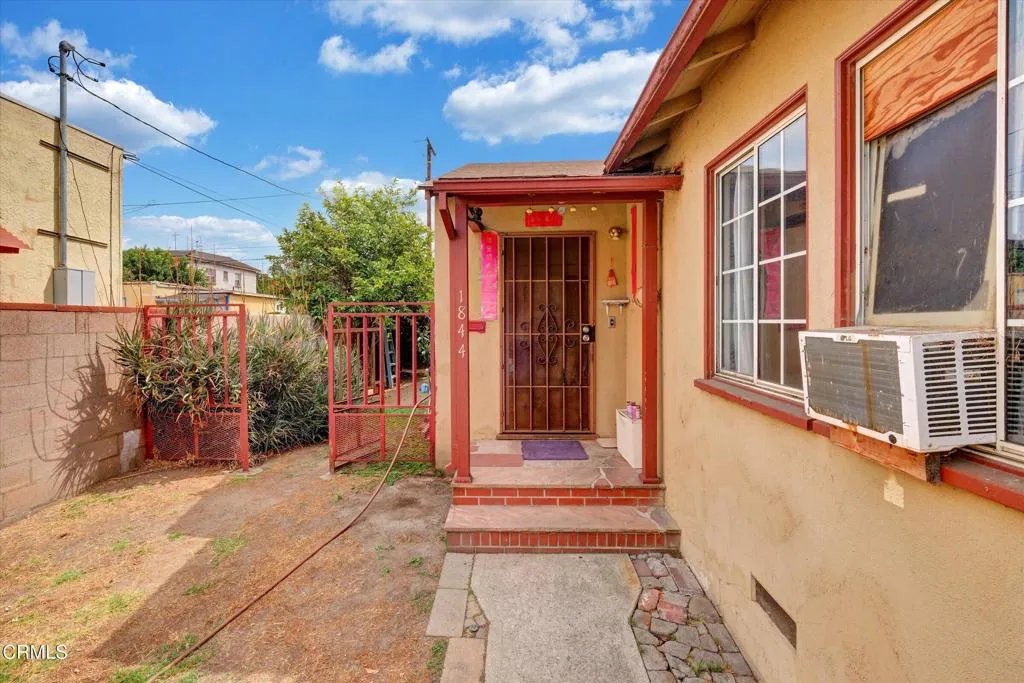 1844 S Stoneman Avenue, Alhambra, California 91801 home-pic-11