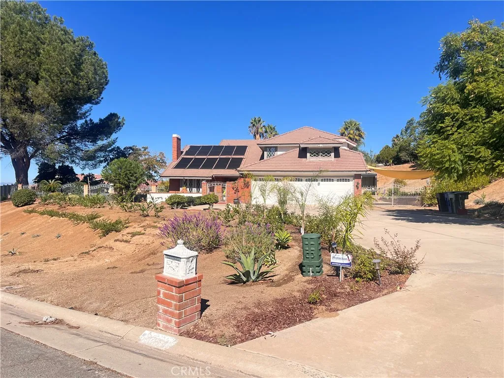 7158 Golden Vale, Riverside, California 92506 home-pic-0