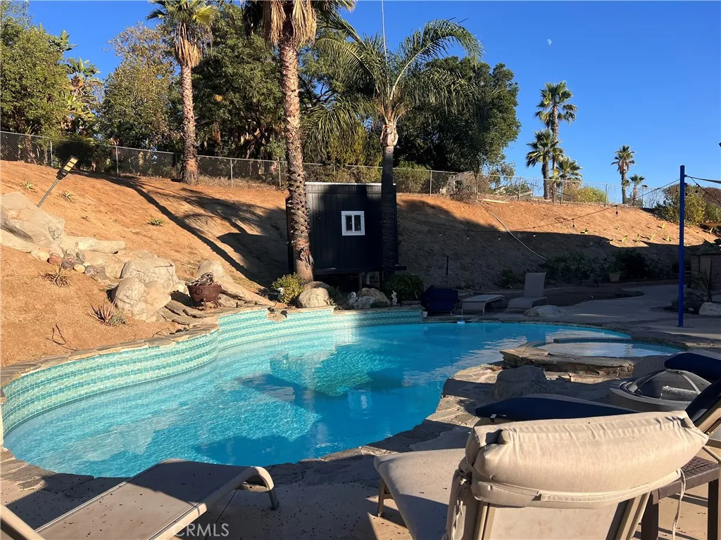 7158 Golden Vale, Riverside, California 92506 home-pic-31